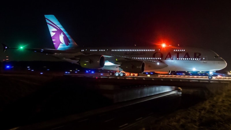 Yolcuların çoğu bilmiyor! İşte uçaklardaki kırmızı ve yeşil ışıkların anlamı