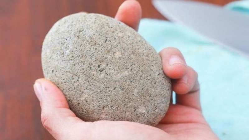 Topuklara değil, halıya sürtün! Bakın neler olacak...