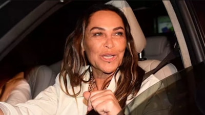 Bebekliğini paylaşan Hülya Avşar, Kürtçe şarkı söyledi