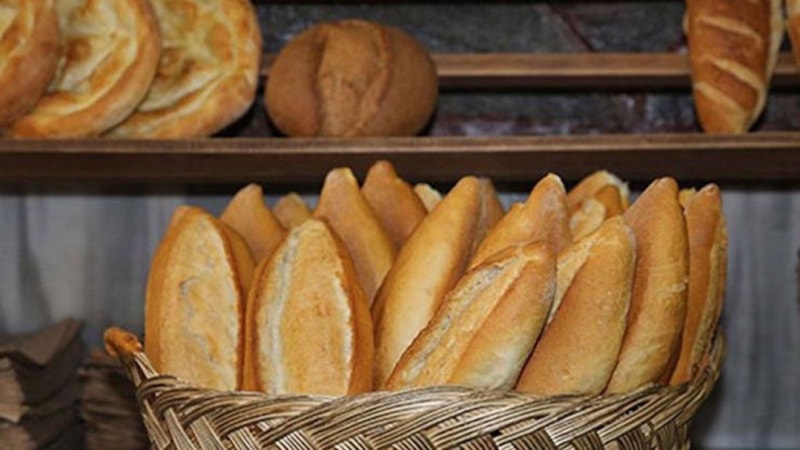 Bu ekmeklerin tüketilmesi yasaklandı: İçinden bakın ne çıktı