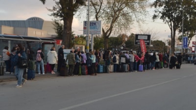 Ayvalık'tan Midilli Adası'na geçişlerde yoğunluk yaşanıyor