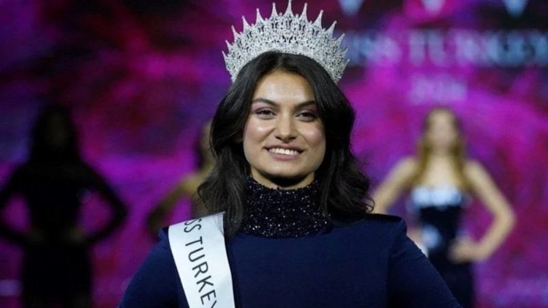Miss Turkey ikincisi Cemre Üker'in tacı geri alındı