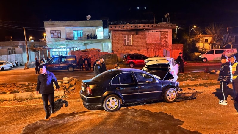 Adıyaman’da otomobiller çarpıştı: 11 yaralı
