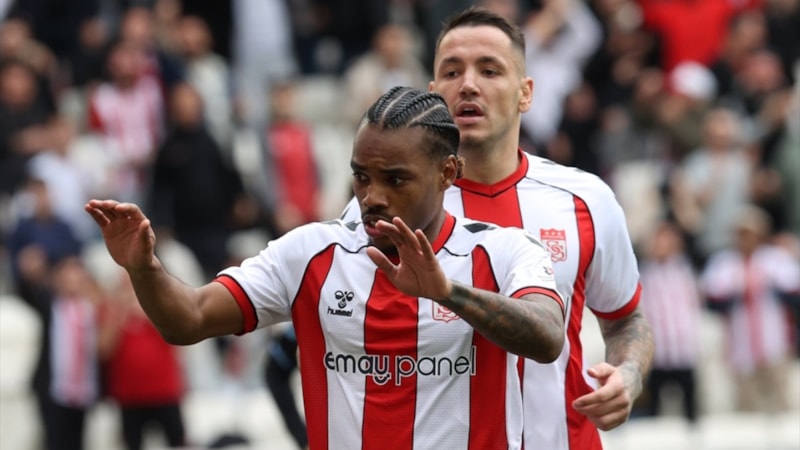 Sivasspor'un ligdeki 900. golünü Garry Rodrigues attı