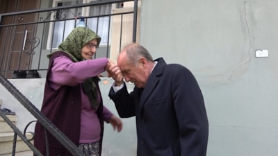 Muharrem İnce, memleketi Yalova'da bayram geleneğini sürdürdü