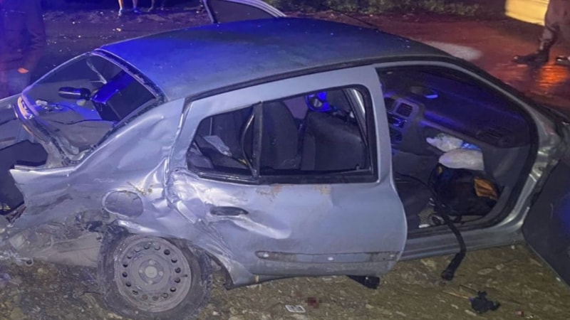 Sakarya'da otomobil ile hafif ticari araç çarpıştı: 4 yaralı