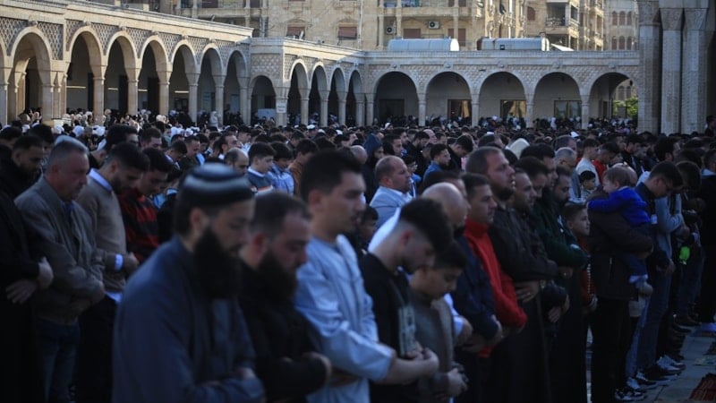 Suriye'de Esad rejimi sonrası ilk bayram namazı