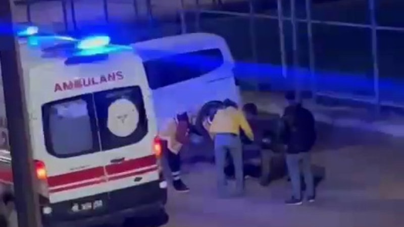 Adıyaman'da yere yığılan şahıs hastaneye kaldırıldı