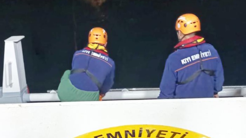 Muğla'da fırtınada sürüklenen 38 metrelik tekne kurtarıldı