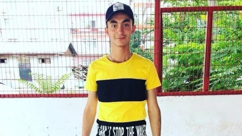 Kocaeli'de kavga: Boynundan bıçaklandı