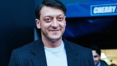 Mesut Özil'den milli takım eleştirilerine cevap