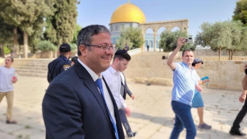 İsrailli aşırı sağcı bakan ve yandaşları Mescid- Aksa'yı bastı