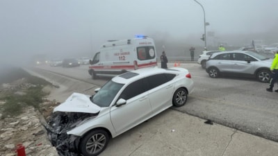 Düzce’de yoğun sis kazaya neden oldu: 6 yaralı