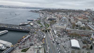 İstanbul Eminönü'nde muhalefetin boykot çağrısı karşılık bulmadı