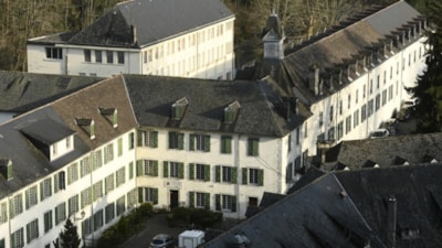 Fransa'da özel okulda cinsel istismar ve şiddet: 200 şikayet var