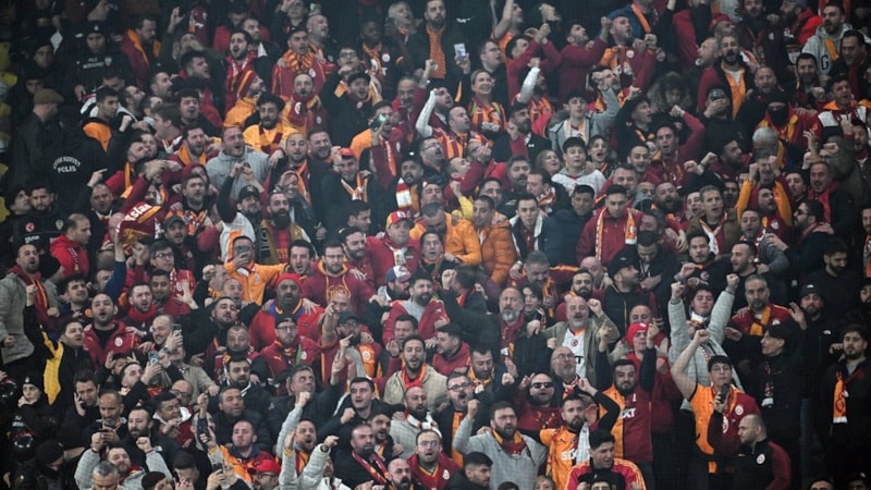 Fenerbahçe-Galatasaray derbisinde taşkınlık yapan 43 kişiye işlem