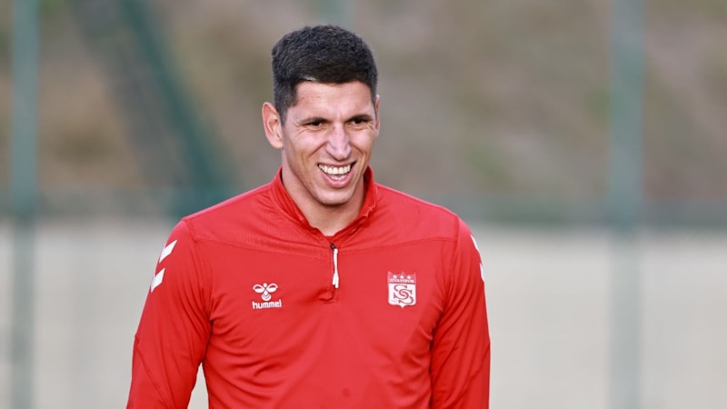 Sivasspor'da kaleci Djordje Nikolic sakatlık geçirdi