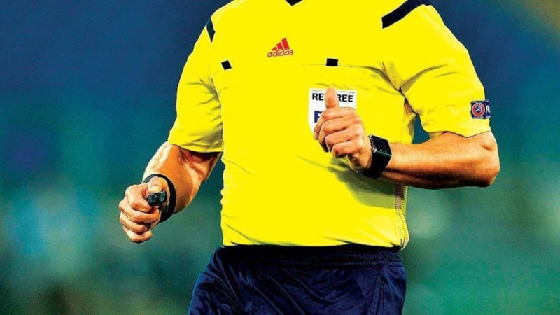 Futbol hakemliğinde yapay zeka tartışmaları yaşanıyor