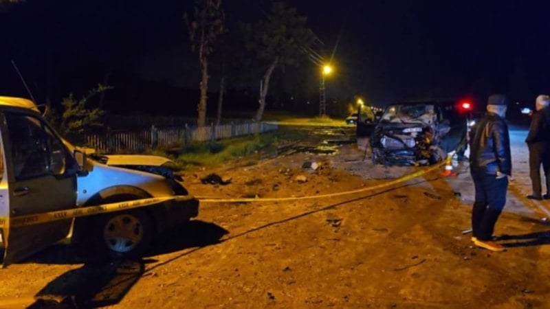 Amasya'da minibüs ile hafif ticari araç çarpıştı: 7 yaralı