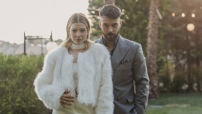 Survivor Hilmi Cem nişanlandı! Londra'da sevgilisi Pırıl Atasev'e evlilik teklifi etmişti