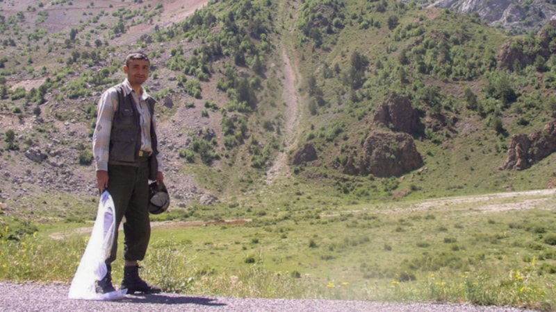 Kırşehir'de keşfedilen böcek türüne eşinin ismini verdi