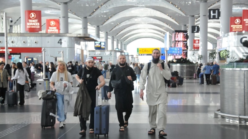 İstanbul Havalimanı'nda bayram dönüşü yoğunluğu
