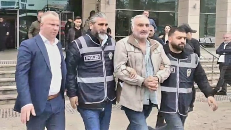 Trabzon'da imza standında CHP üyesini bıçaklayan şahıs tutuklandı