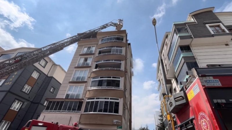 Bursa'da 5 katlı binada yangın