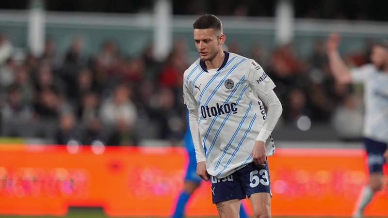 Sebastian Szymanski, Fenerbahçe'de ilk iki sezonunda dalya diyen ikinci isim olacak