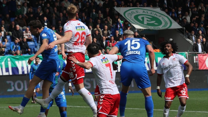 Rizespor - Sivasspor maçında kazanan çıkmadı