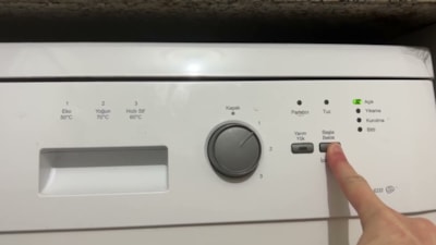Bulaşık makinesindeki bu düğmeye bir kez basın, su faturanızı %20 düşürün