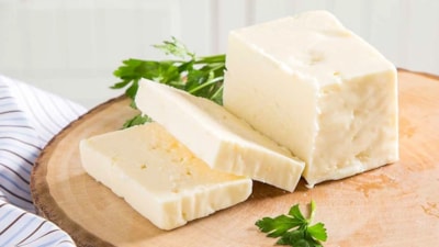 Ünlü peynir markası raflardan kalkıyor! Ölümcül bakteri tespit edildi