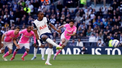 Tottenham yendi, Southampton küme düştü