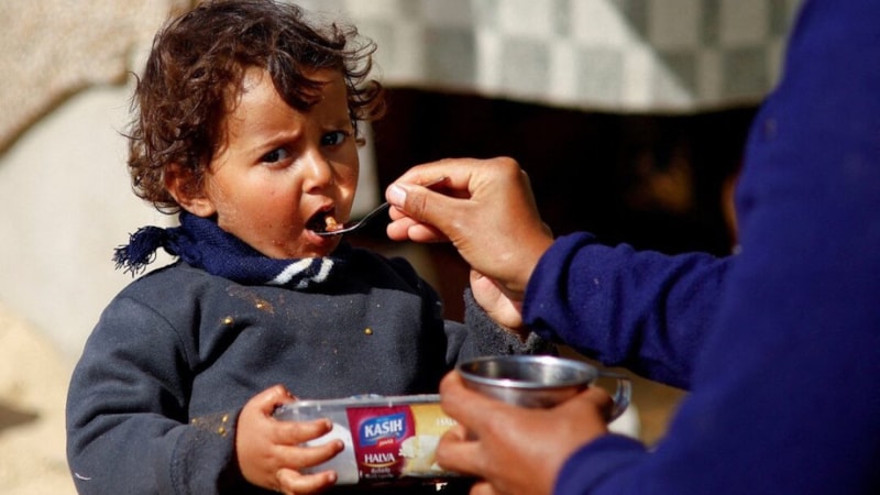 Gazze'de 52 çocuk açlıktan öldü