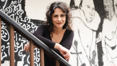 Irmak Zileli'den benzersiz bir roman: Şimdi Buradaydı