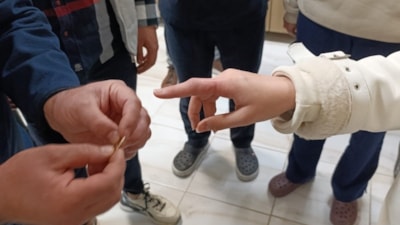 Hatay'da yüzüğü parmağına sıkıştı