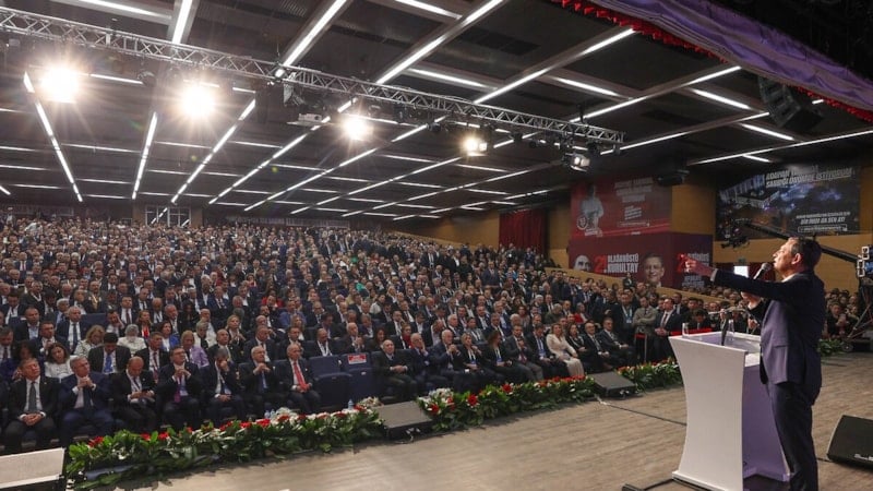 CHP'de kurultay tamamlandı: Kemal Kılıçdaroğlu'na yakın isimler yönetime giremedi