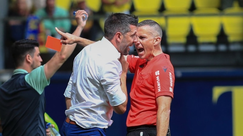 Kasımpaşa - Beşiktaş maçının VAR'ı Javier Iglesias Villanueva oldu