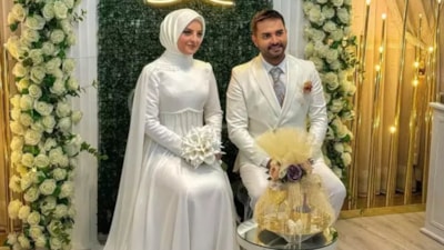 Fenomen Kadir Ezildi'nin zor anları! Taksiye binerken düştü