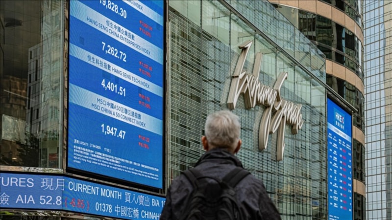 Küresel piyasalar dünkü çöküşün ardından toparlanma eğilimine girdi