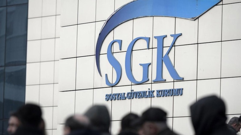 SGK düğmeye bastı: Rapor alımında yeni dönem! Artık eve kadar gelecekler