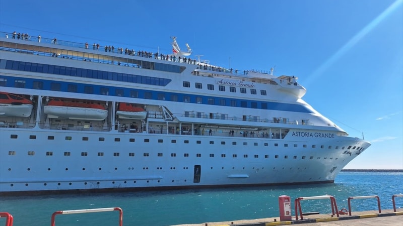 'Astoria Grande' isimli kruvaziyer Antalya Limanı'nda