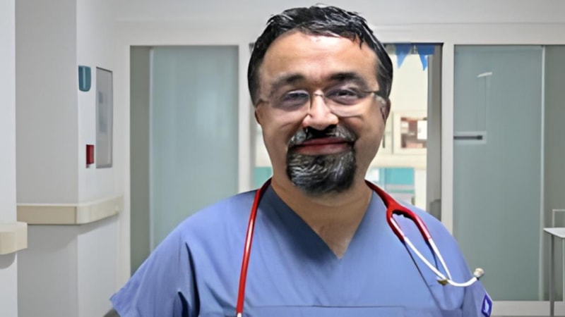 Antalya'da yoğun bakım uzmanı, çıktığı balkondan düşerek öldü