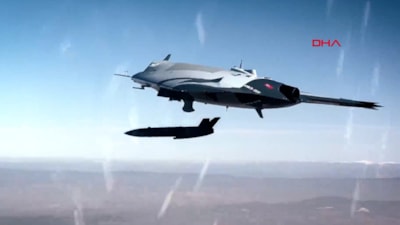 ANKA 3'ten Süper Şimşek füzesi ile tam isabet