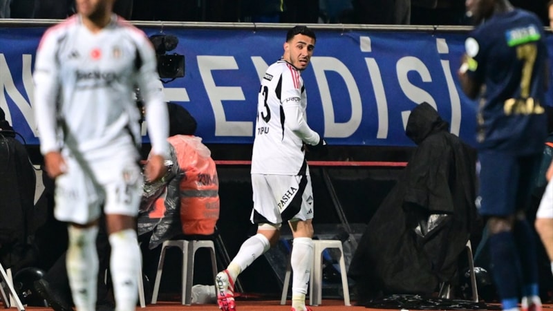 Beşiktaş, Emirhan Topçu'nun sakatlığını açıkladı