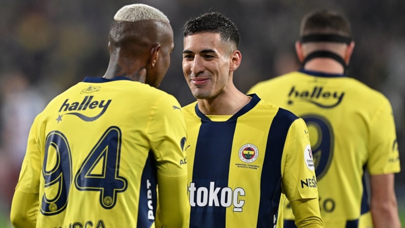 Süper Lig'de ikinci yarının lideri Fenerbahçe