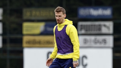 Temsilcisinden açıklama var! Serdar Aziz, futbolu bırakacak mı?