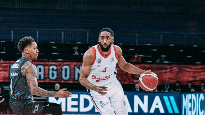 Bahçeşehir Koleji, Aliağa Petkimspor'u yendi