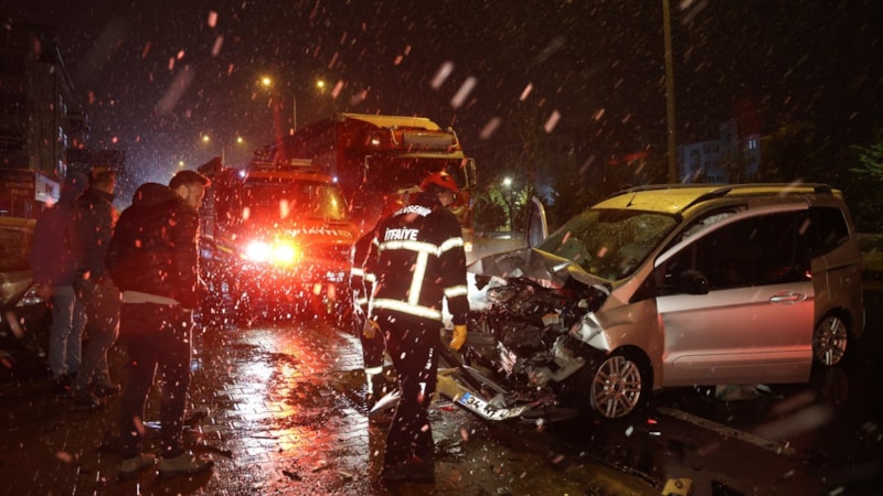 Nevşehir'de su birikintisi kazaya neden oldu: 1 yaralı