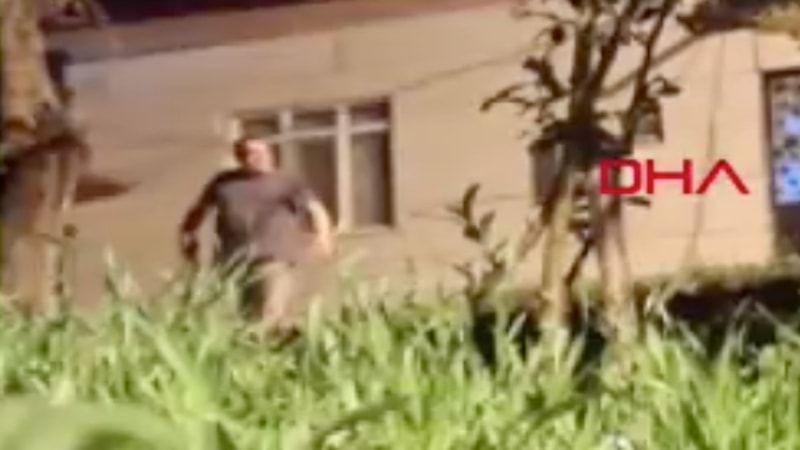 Burdur'da tüfekle havaya ateş açan alkollü şahsa polis müdahalesi